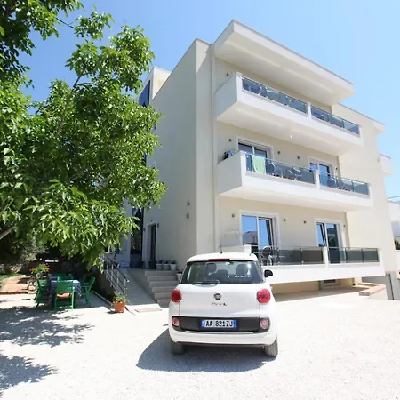 Golden Aparthotel