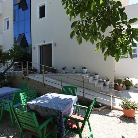 Hotel Golden *